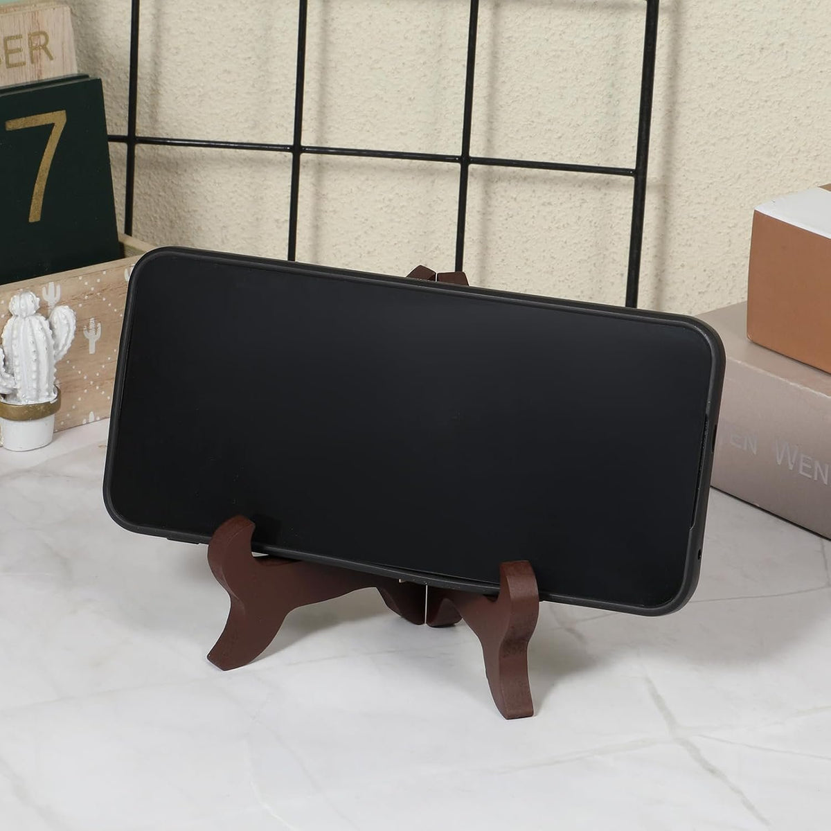 Kittiwake Displayware Brown Wood Plate Stand with Gold Hinges additional product photo