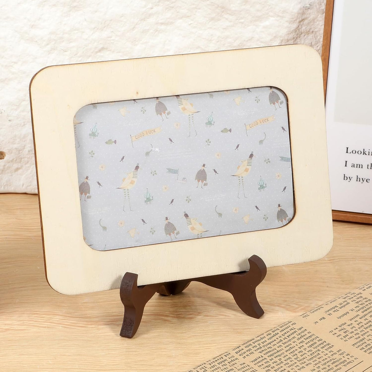 Kittiwake Displayware Brown Wood Plate Stand with Gold Hinges additional product photo